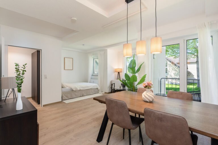 Rheinpark Residenz Unkel – moderne, barrierefreie Seniorenwohnungen am Rhein mit Service- und Gemeinschaftsangeboten.